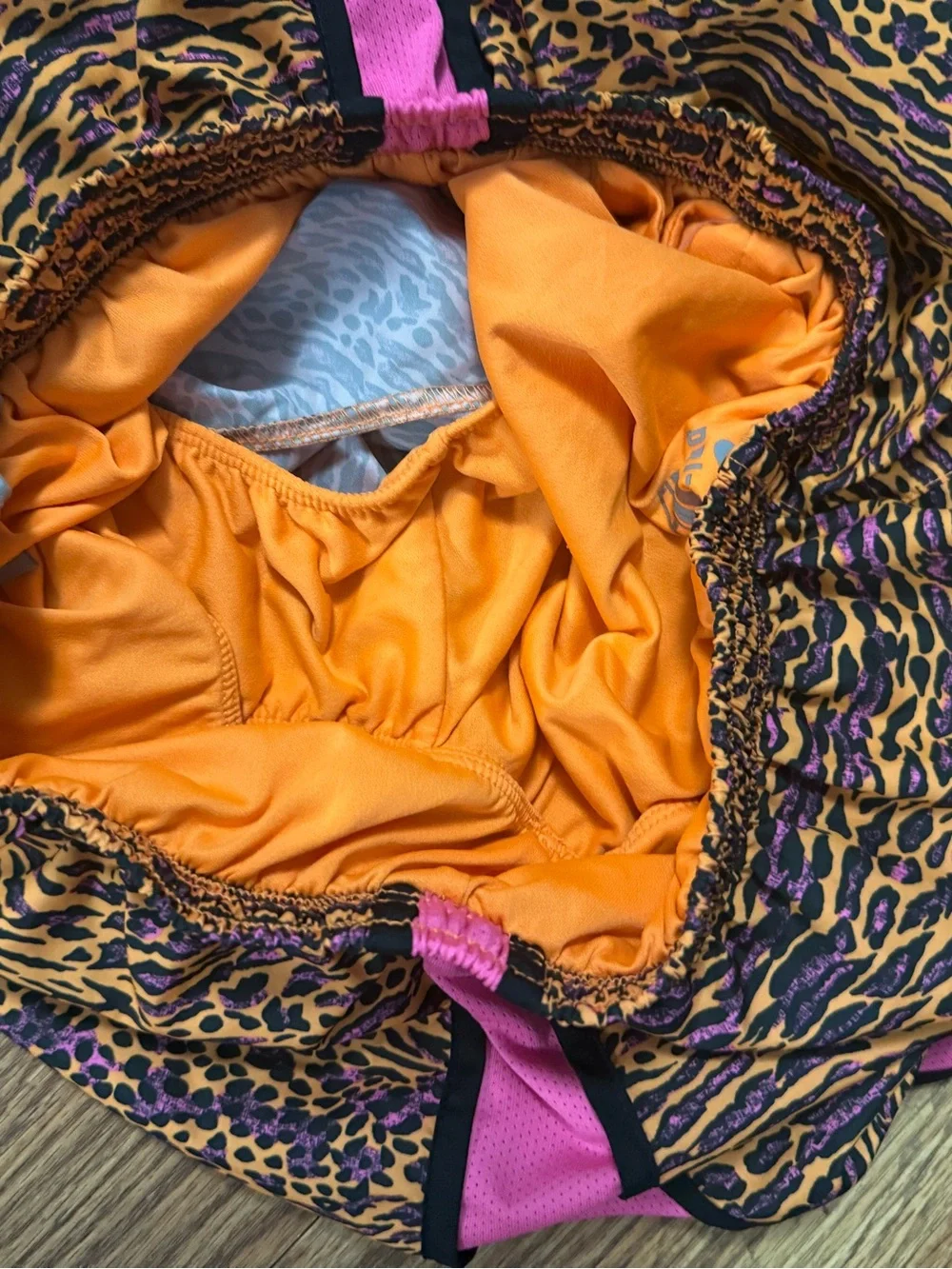 Nike Dri-FIT Animal Print Running Shorts Size Medium Embroidered Logo